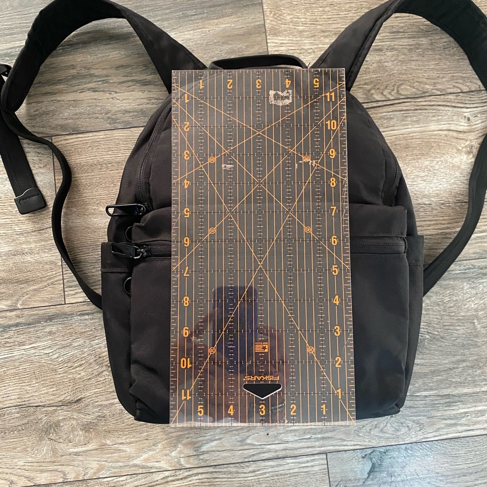 Made by design backpack - Picture 5 of 5